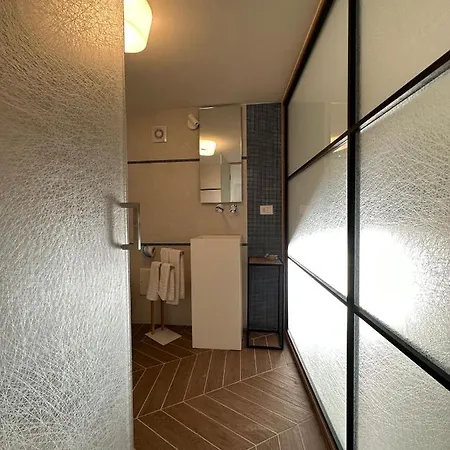 View Room-2