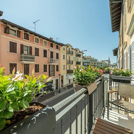 Sea Garden Apartments & Rooms-3