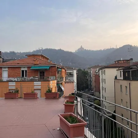 Camere In Appartamento Condiviso Vista San Luca-2