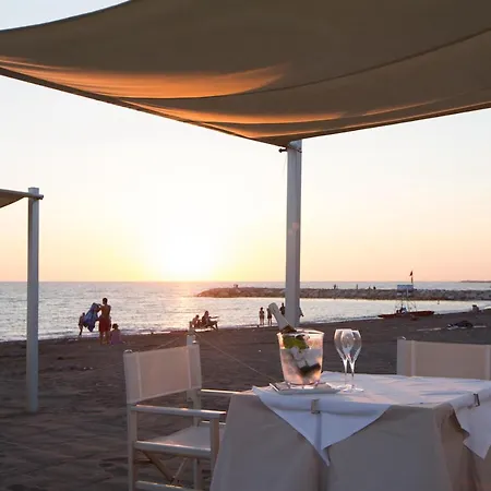 Isa-Residence In Cecina A Few Meters From The Beach-2