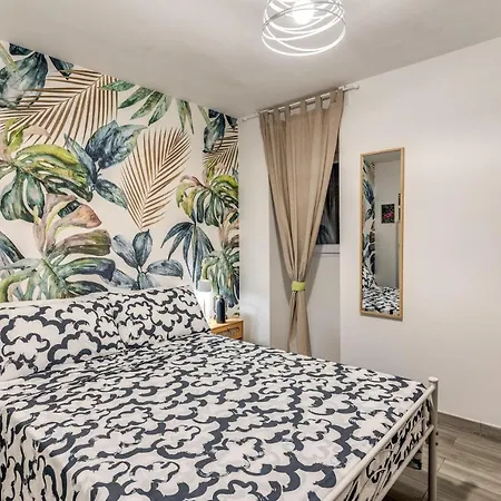 Private Room Near Bari Old Town And Center La Pieza-3
