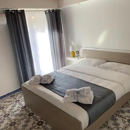 Mini Appartamenti Ballaro Rooms-3