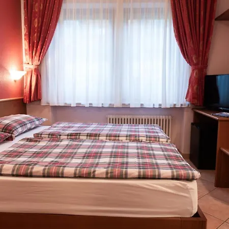 Hotel Garni Rin Da Rin-2