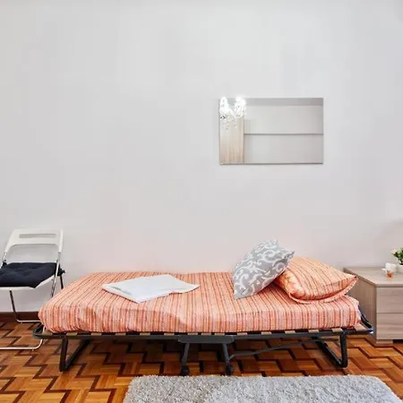 Venice City Residence - With Private Room & Bathroom, Ac & Tv-3