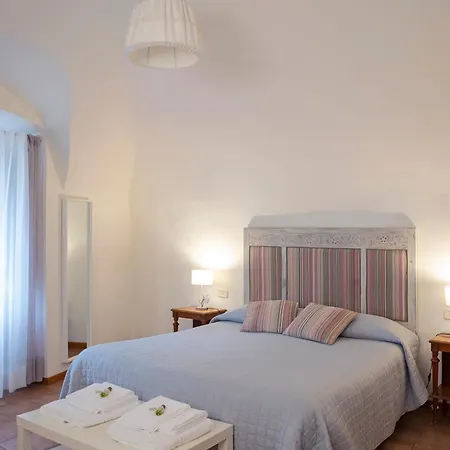 Casa Vèra Camelia Apartment-2
