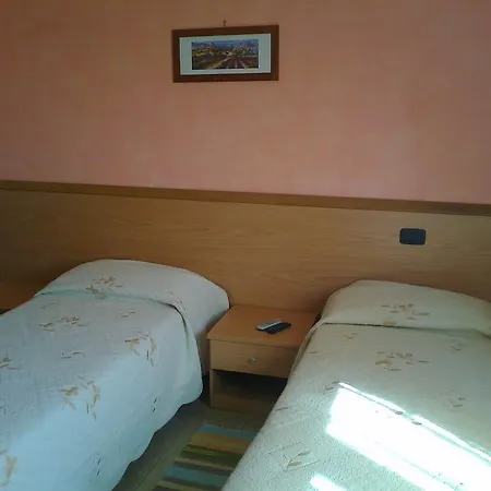 Life Hotel-2