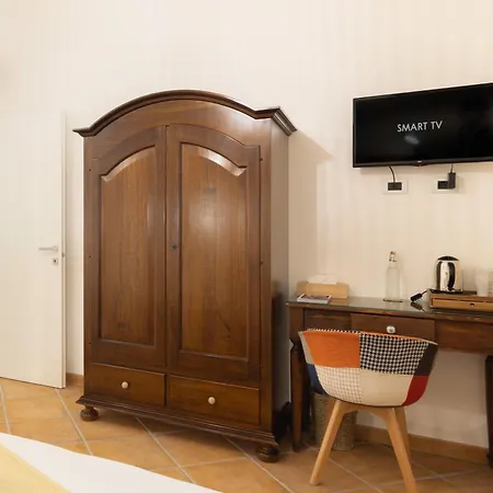 Cagliari Old Town B&B-2