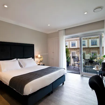 Seven Suites-2