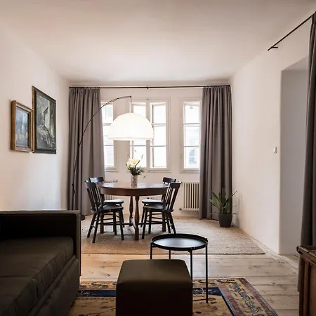 Goldenstern Townhouse-2
