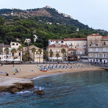 Prince Franklyn Hotel-3