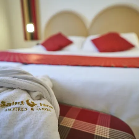 Hotel Centrale Best Western Signature Collection-2