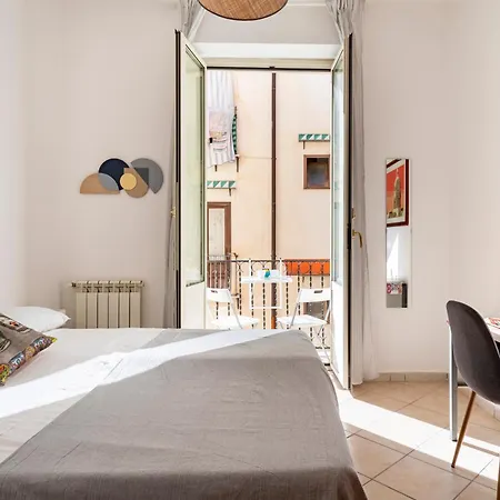 Punto Al Capo Appartamento Intero O Stanze Matrimoniali Con Bagno Privato-2