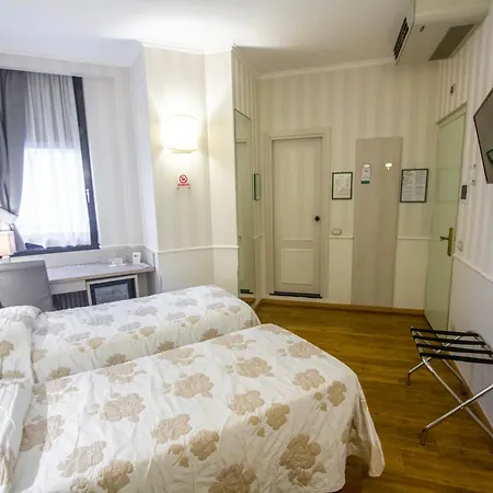 Hotel Flora-3