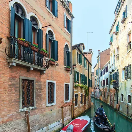 Hotel La Fenice Et Des Artistes-2