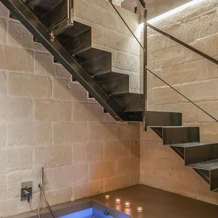 Hydria Rooms-2