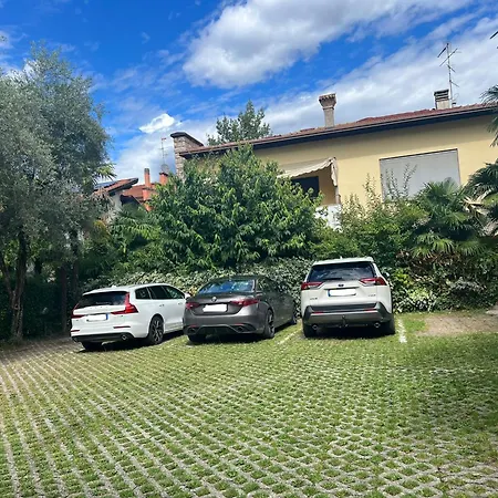 Villa Phoenix - Lake Apartments-3