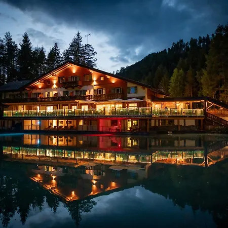 Hotel Lago Della Creta-3
