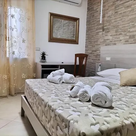 Hera Tropea Rooms-2