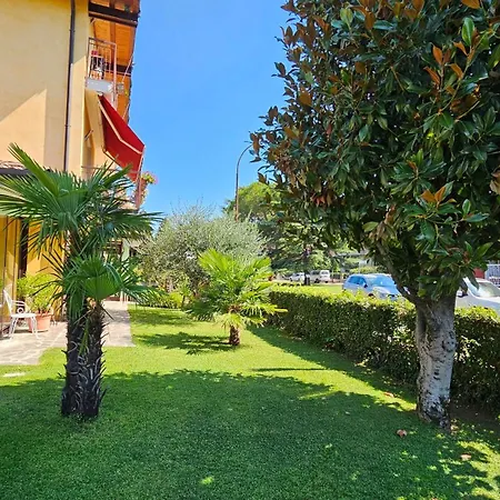B&B Sandra-2