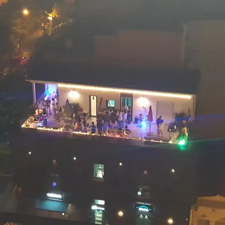 B&B DEL CORSO - Foggia - AMBIENTE SANIFICATO CON GENERATORE DI OZONO E LAMPADE GERMICIDA AD OZONO PER LA DISINFEZIONE DI ARIA E AMBIENTI - Parcheggio Custudito a pagamento - Netlifix TV-2