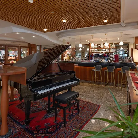 Savoy Beach Hotel & Thermal Spa-3