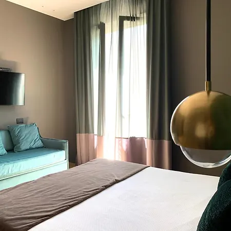 Re Sale Boutique Hotel-3