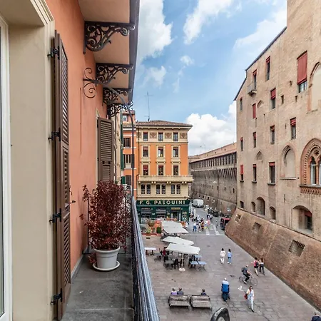 Casa Isolani Guest House Piazza Maggiore-3