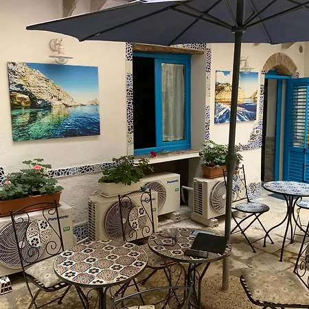 Cortile Azzurro-3
