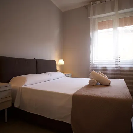 Donna Franca Rooms And Suite-2