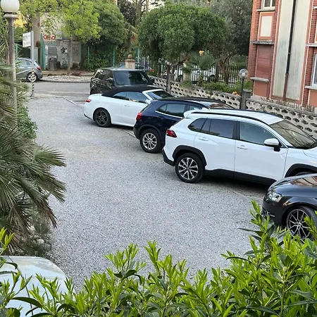 Hotel Villa Augusta-3