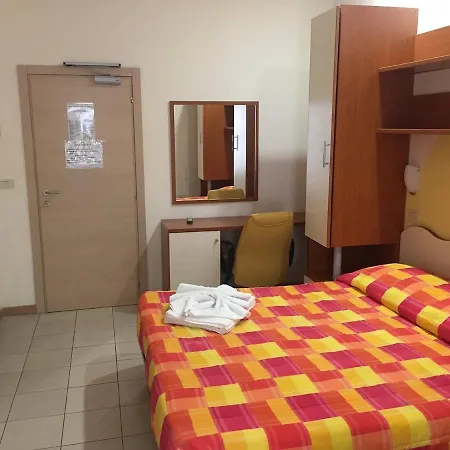 Hotel New Happy-3