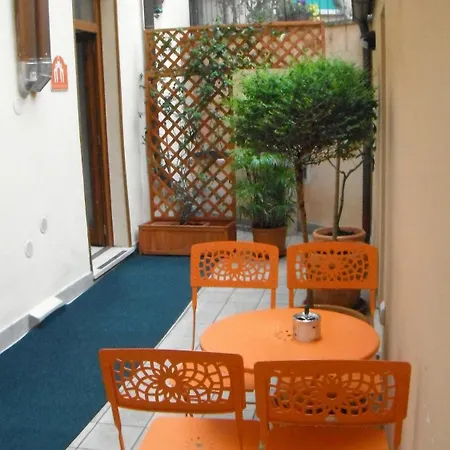 Bed & Breakfast Camollia-2