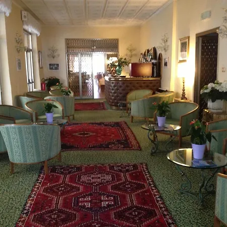 Hotel Diana-2