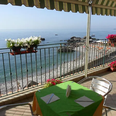 B&B Miramare-2