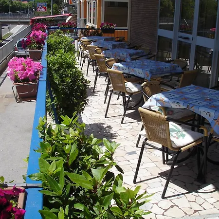 Hotel Madrid-3