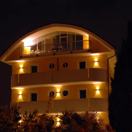 Hotel Alveri-3