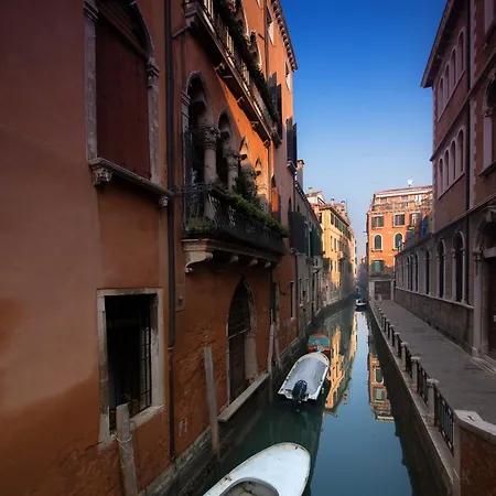 Ca' Cappellis - Luxury B&B And Exclusive Apartments-3