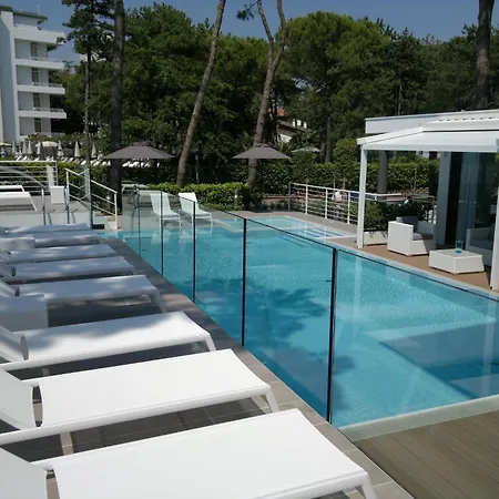 Suite Erica Lignano Hotel-3