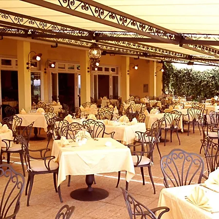 Hotel La Dolce Vita-3