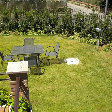 Garden B&B-3