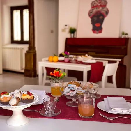 La Casa Del Moro-3