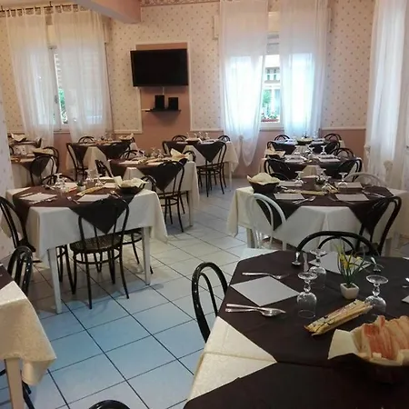 Hotel Villa Mon Reve-3