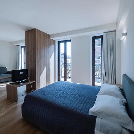 Domus Regina-2