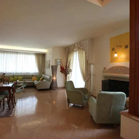 Villa Gioia Rooms-3