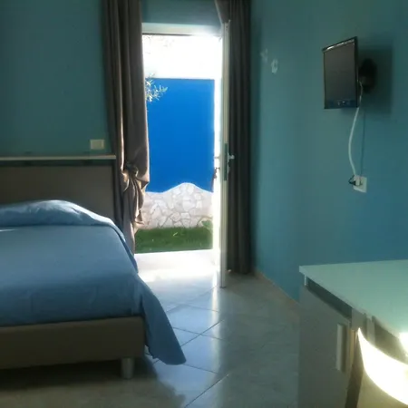 Bed And Breakfast Fly-3