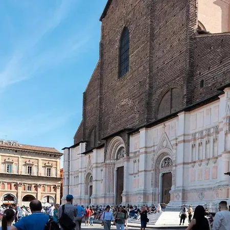Piazza San Domenico Rooms - Bedinbolognacentro-2