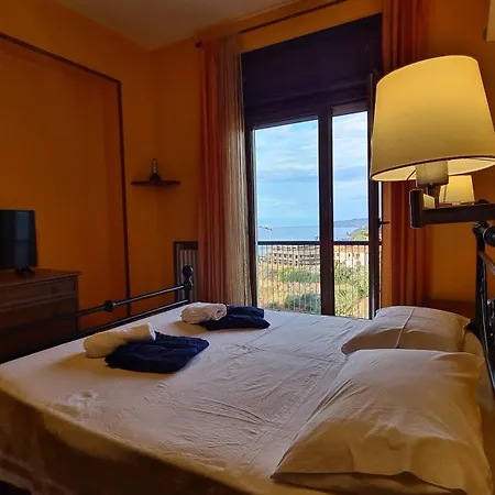 Vacanze Bellavista Tropea Apartment Or Suites-2