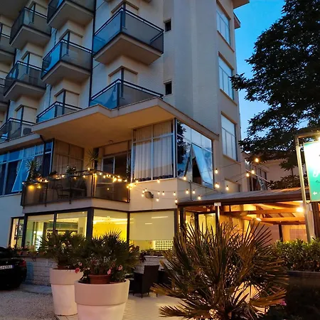 Hotel Goldene Rose-2