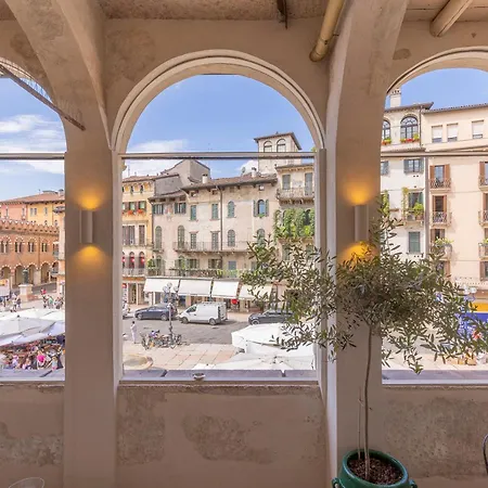 Corte Realdi Suites Piazza Erbe-3