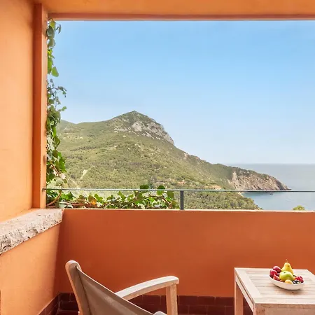 Boutique Hotel Torre Di Cala Piccola-2